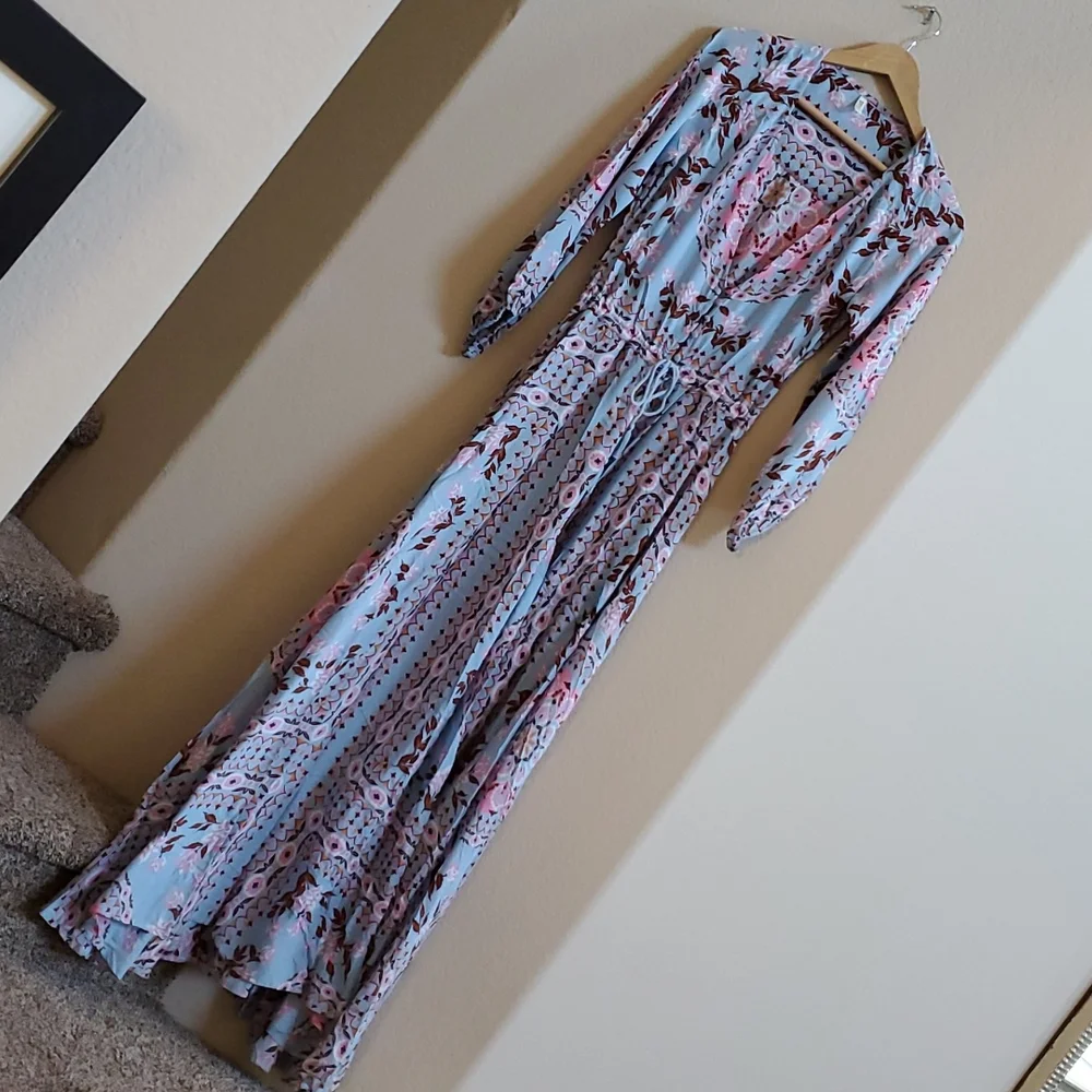 Spell and the gypsy Pandora gown FIRM - Picture 9 of 13
